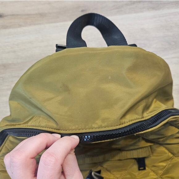 Pajar Canada Olive Green Quilted Backpack Casual Travel Minimalist Basic Outdoor - Picture 6 of 8
